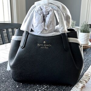 New with tags Kate spade small dumpling satchel